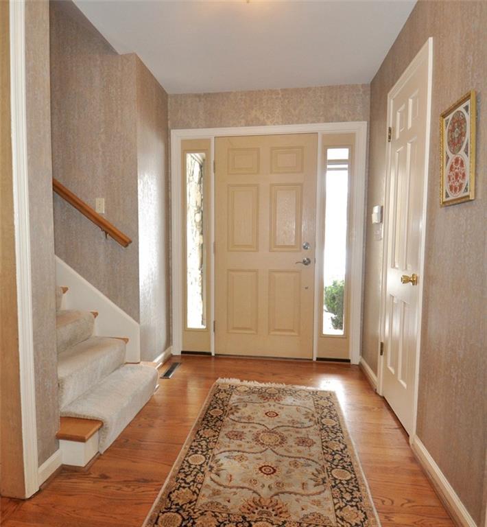 8308 Spring Mill Road Indianapolis, IN 46260 - Photo 3 of 35 Gallery Image 3