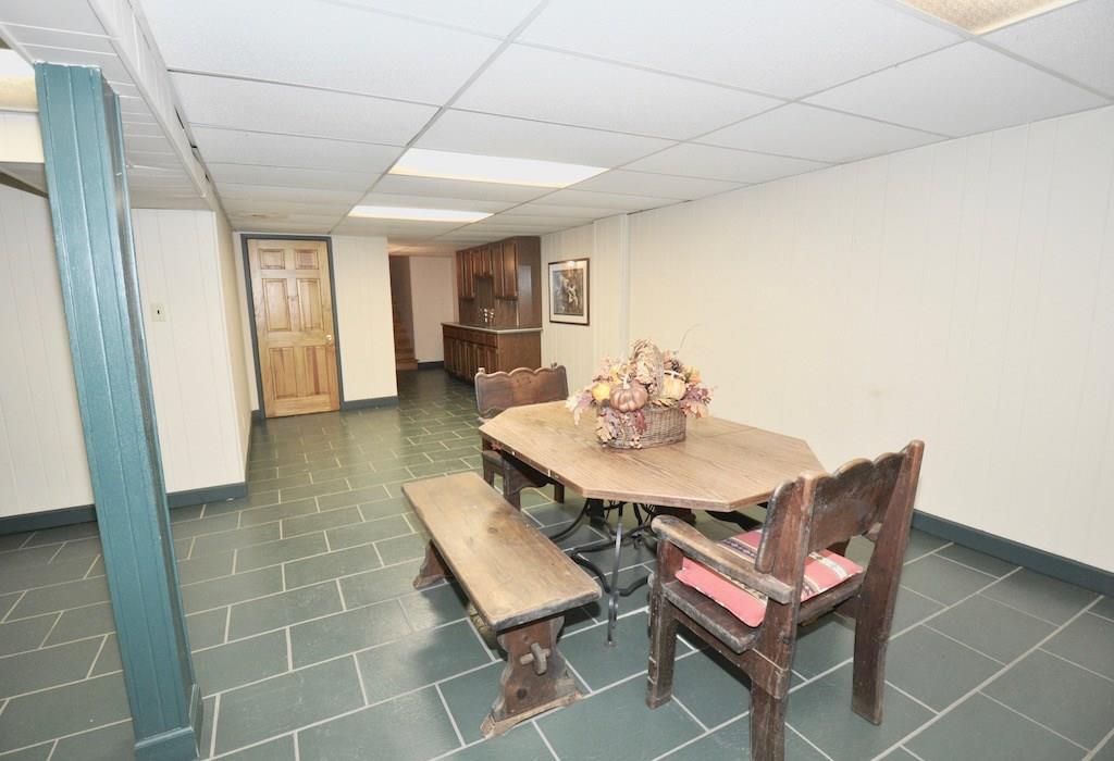 8308 Spring Mill Road Indianapolis, IN 46260 - Photo 32 of 35 Gallery Image 32