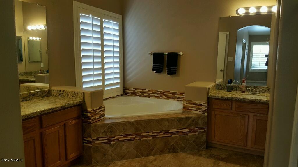 309 East Nunneley Road Gilbert, AZ 85296 - Photo 22 of 30 nun2