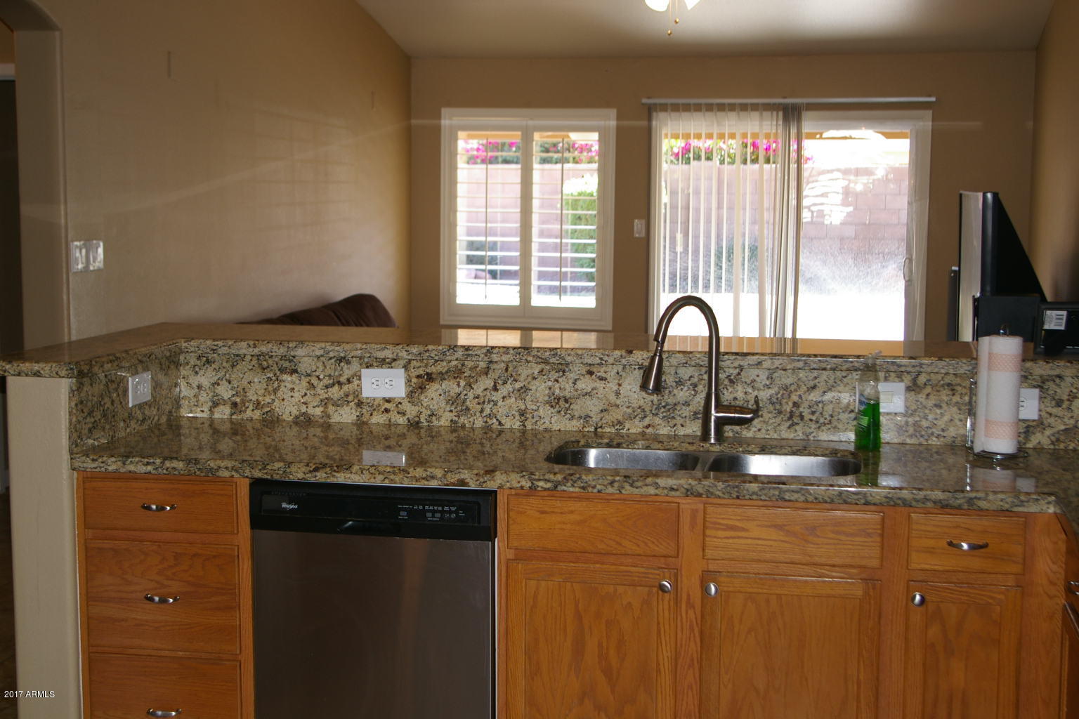 309 East Nunneley Road Gilbert, AZ 85296 - Photo 4 of 30 IMGP6186