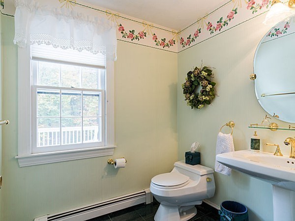 5 Highfields Wayland, MA 01778 - Photo 9 of 23