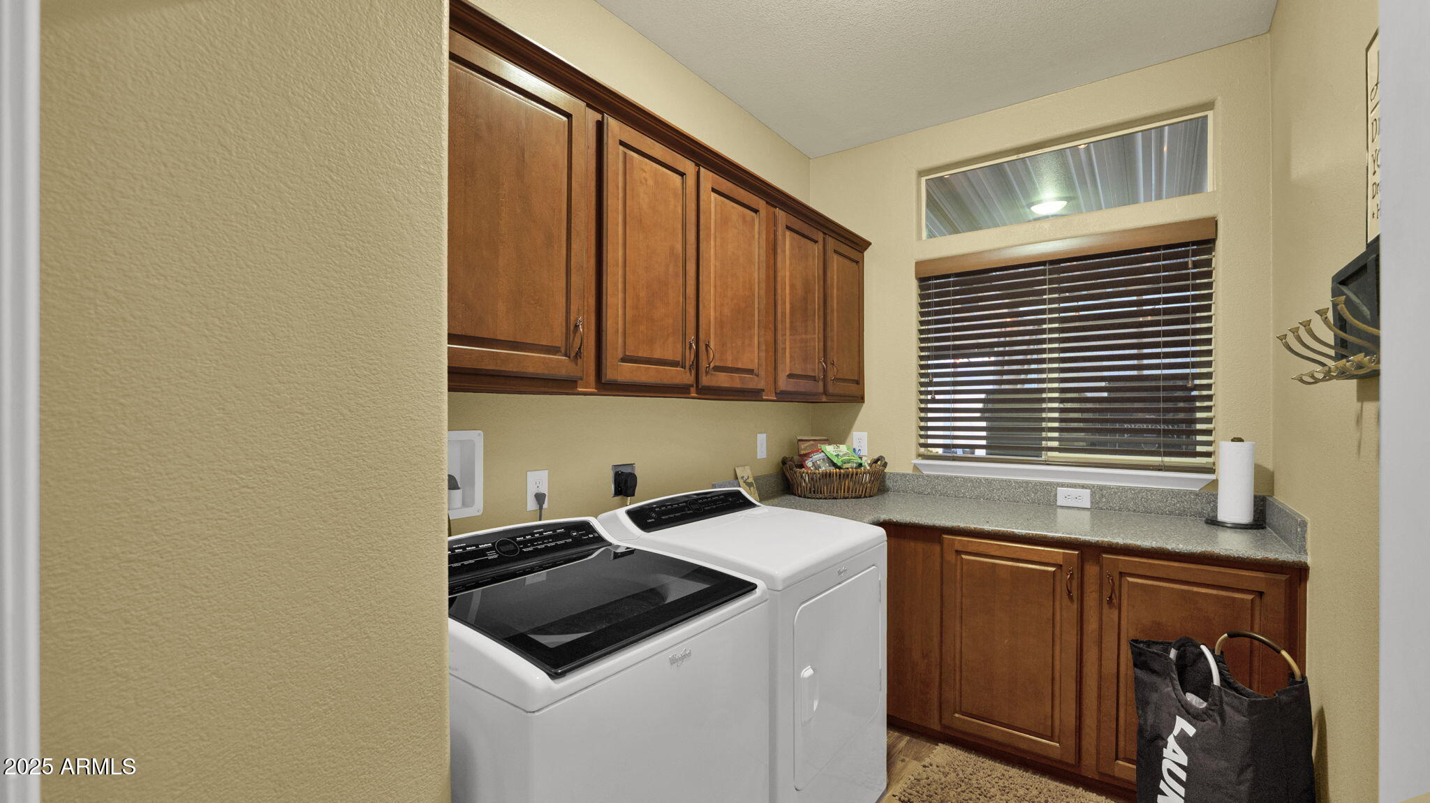 3301 South Goldfield Road, Unit 6014 Apache Junction, AZ 85119 - Photo 22 of 57 a kitchen with a stove and a sink