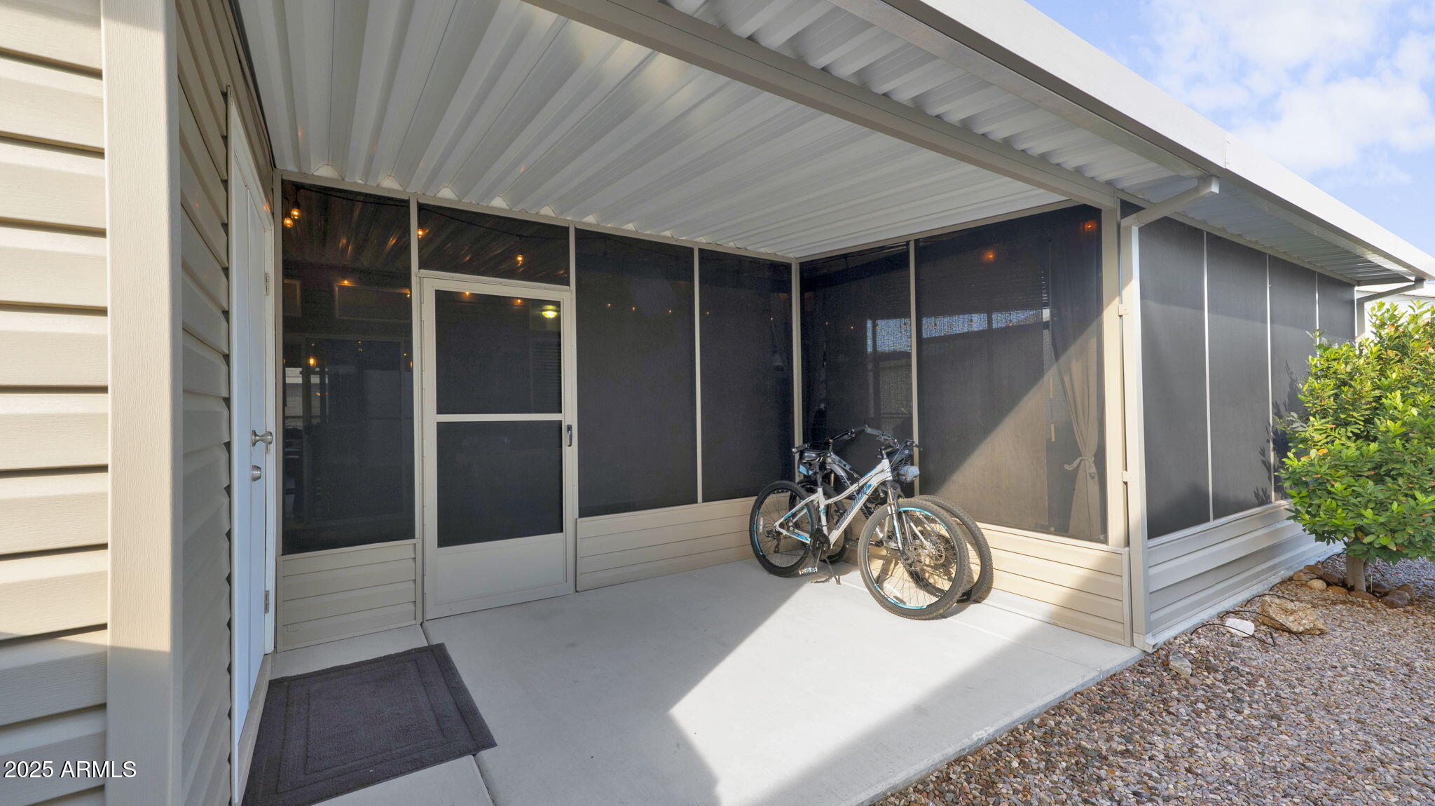 3301 South Goldfield Road, Unit 6014 Apache Junction, AZ 85119 - Photo 36 of 57 a front view of a house