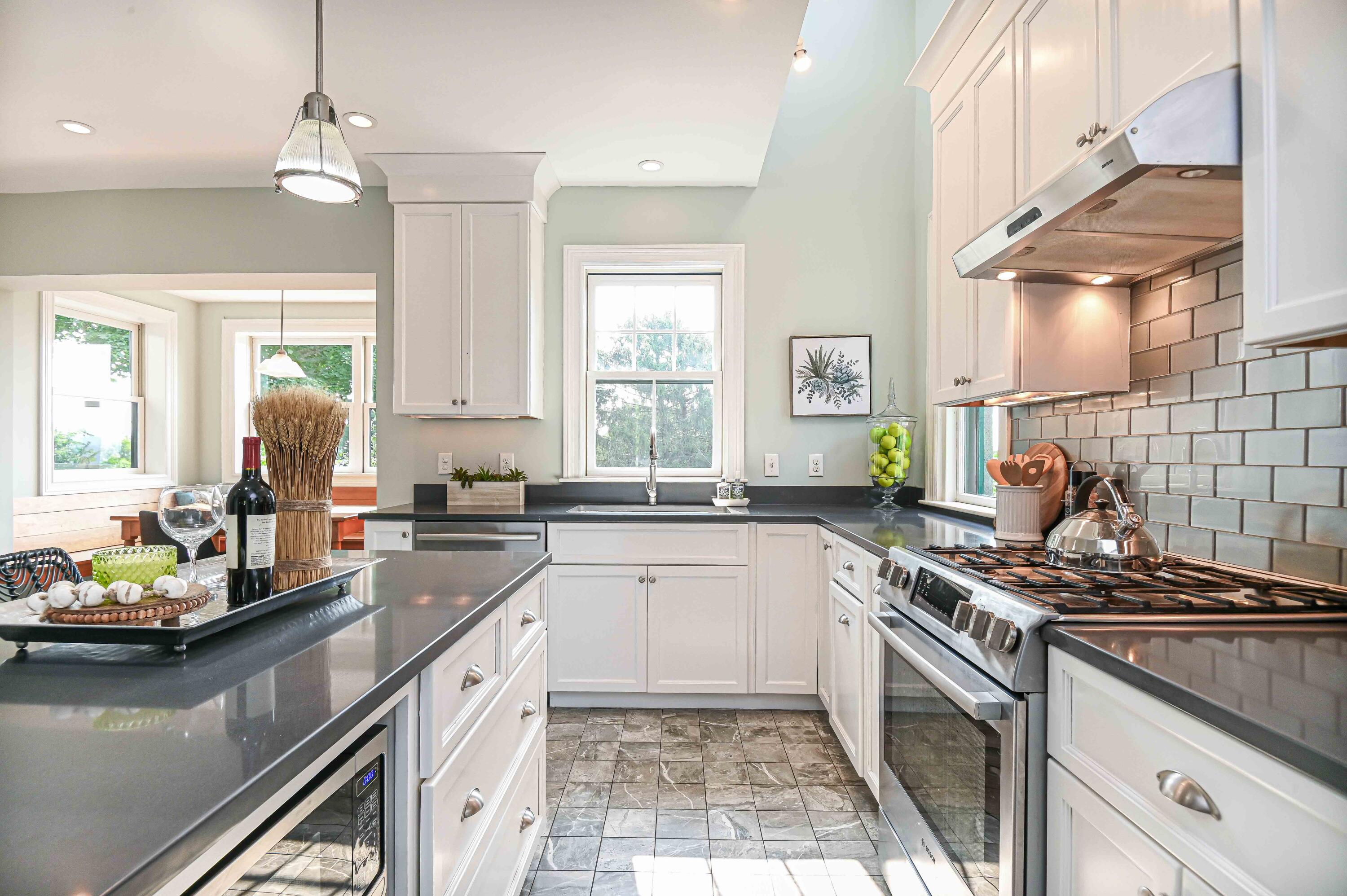 354 Danforth Street Portland, ME 04102 - Photo 12 of 65 DSC_1397