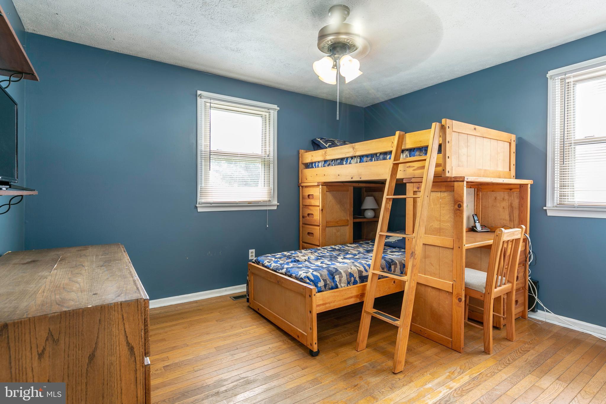 105 Rutledge Road Queenstown, MD 21658 - Photo 42 of 57 Spacious Bedroom