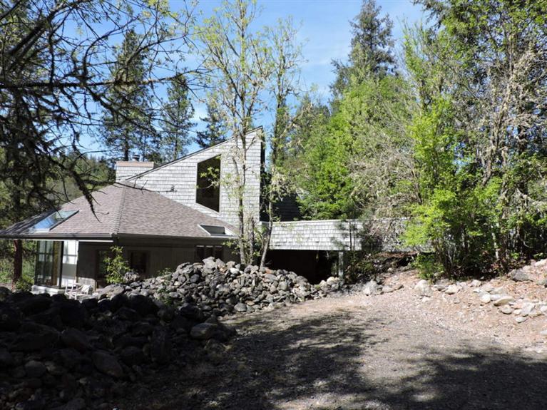2944 Eastside Road Jacksonville, OR 97530 - Photo 11 of 35 Additional Photo