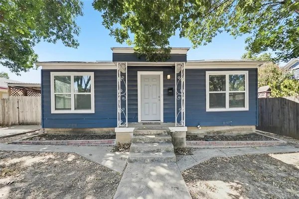 $2,095 | 2304 Ryan Avenue, Fort Worth, TX 76110