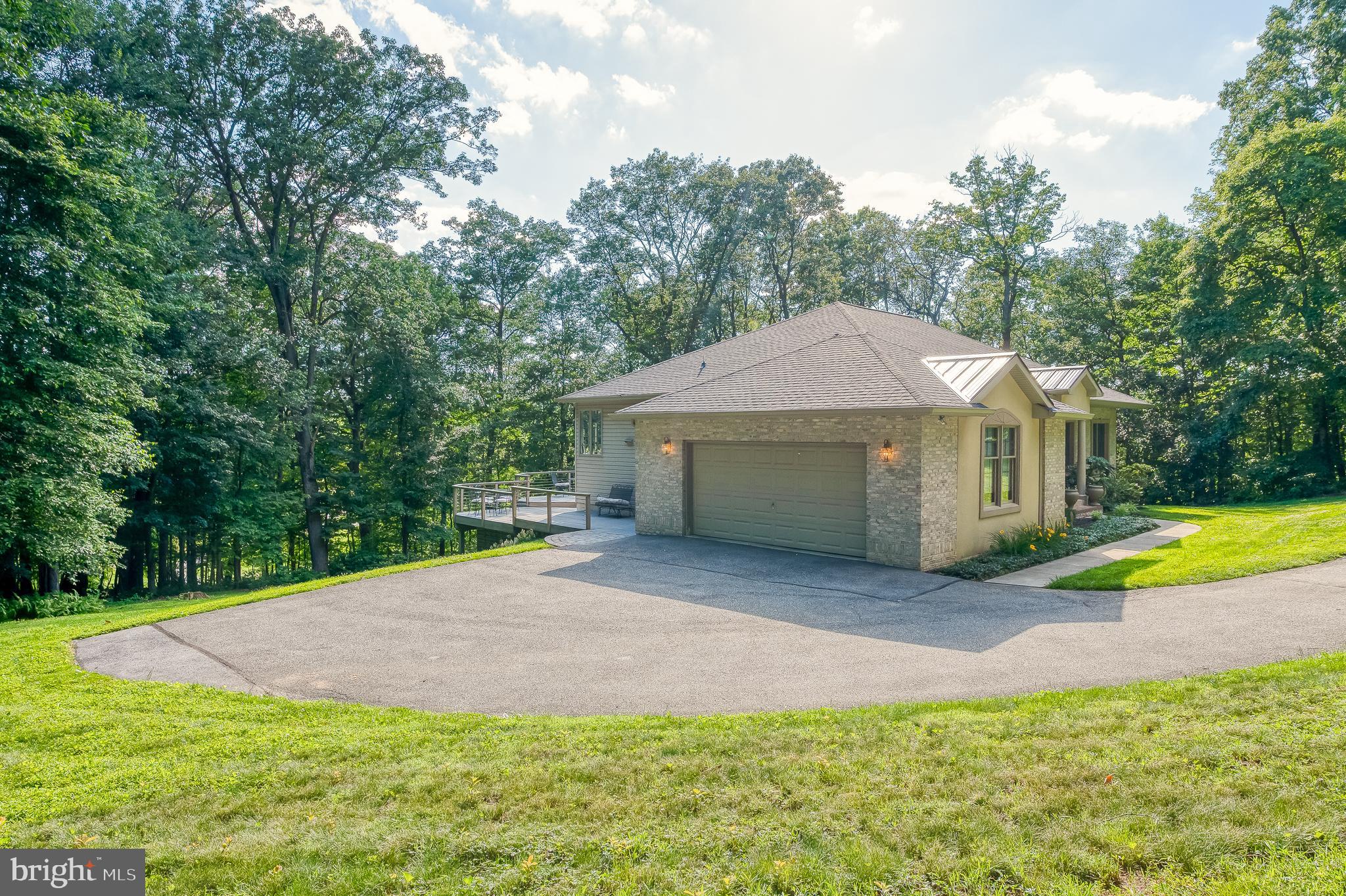 3505 St Paul Road Hampstead, MD 21074 - Photo 5 of 95 Side load garage