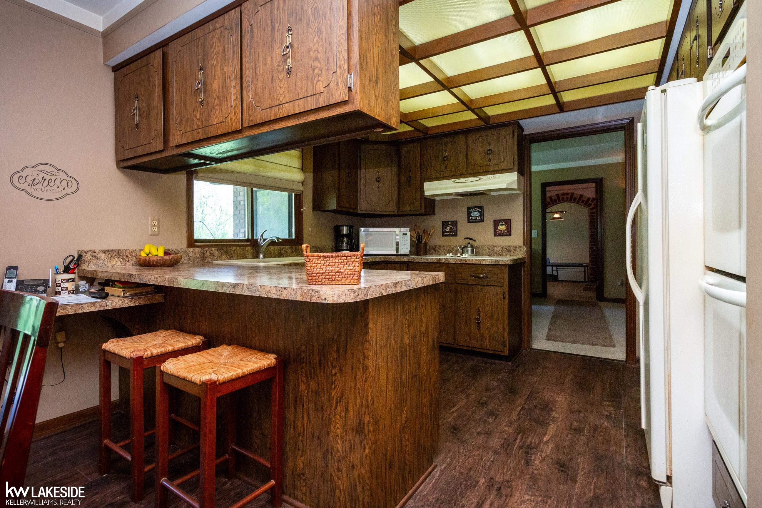 16044 Hough Road Allenton, MI 48002 - Photo 6 of 48 50157279-28A2807C-2994-4F1E-AD9C-99E887503178.JPG