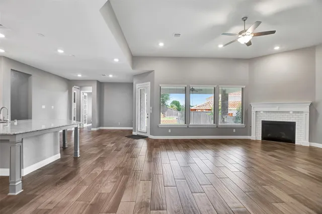 $799,900 | 4906 De Lagos Circle, Spring, TX 77389