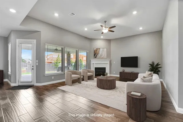 $799,900 | 4906 De Lagos Circle, Spring, TX 77389