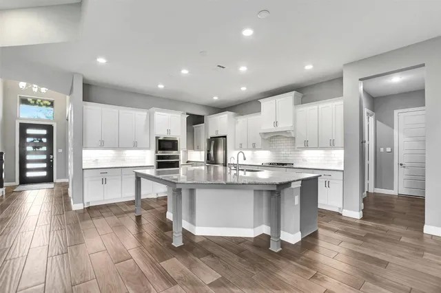 $799,900 | 4906 De Lagos Circle, Spring, TX 77389