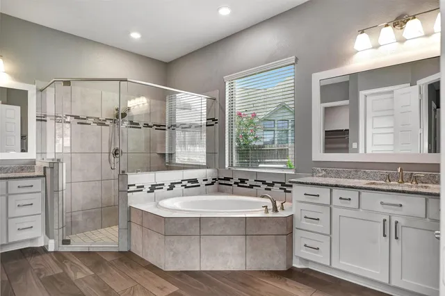 $799,900 | 4906 De Lagos Circle, Spring, TX 77389