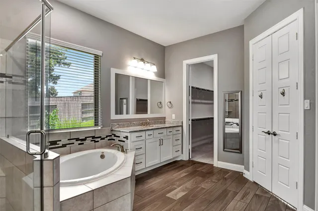 $799,900 | 4906 De Lagos Circle, Spring, TX 77389