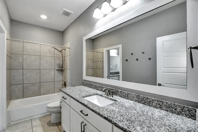 $799,900 | 4906 De Lagos Circle, Spring, TX 77389