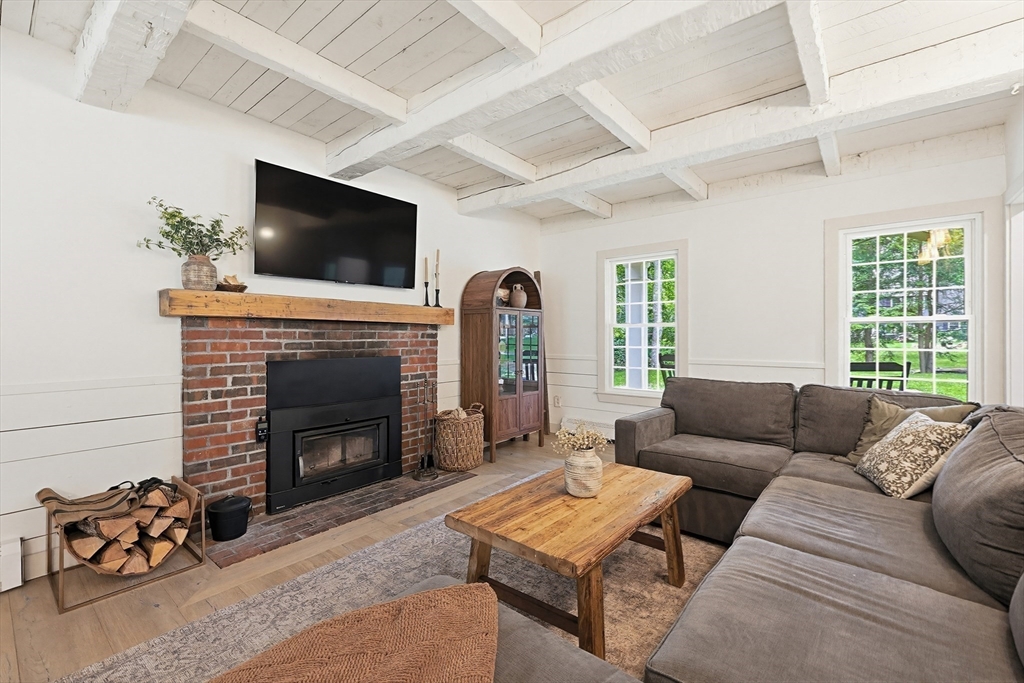 8 Quail Run Road Norfolk, MA 02056 - Photo 16 of 42 Gallery Image 16