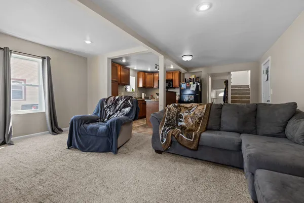 $224,900 | 206 East Spring Street, New London, WI 54961