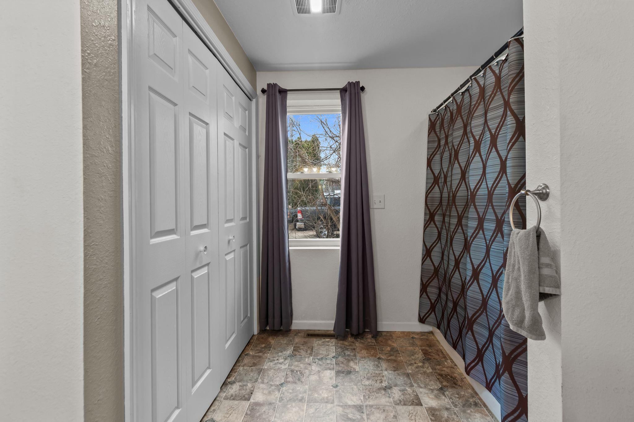 206 East Spring Street New London, WI 54961 - Photo 18 of 33