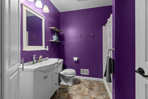 $224,900 | 206 East Spring Street, New London, WI 54961