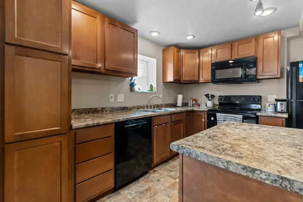 $224,900 | 206 East Spring Street, New London, WI 54961