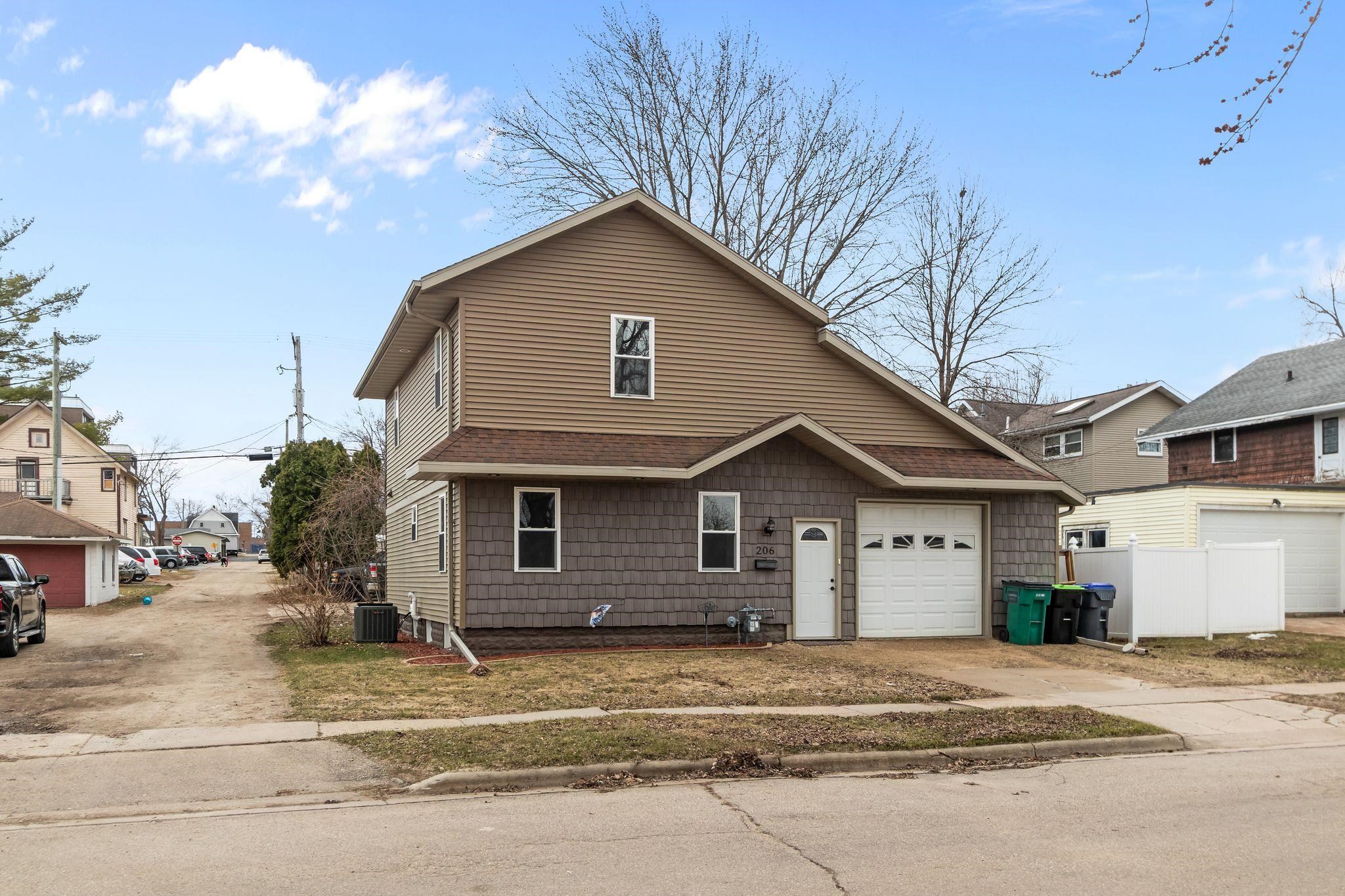 206 East Spring Street New London, WI 54961 - Photo 32 of 33