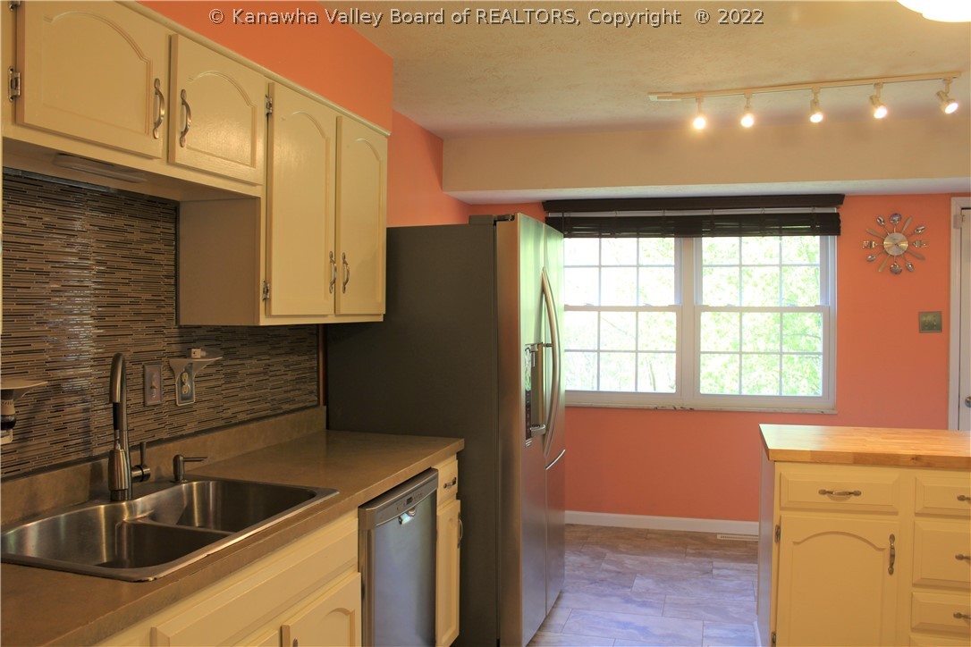 1767 Aarons Fork Road Elkview, WV 25071 - Photo 14 of 50 Gallery Image 14