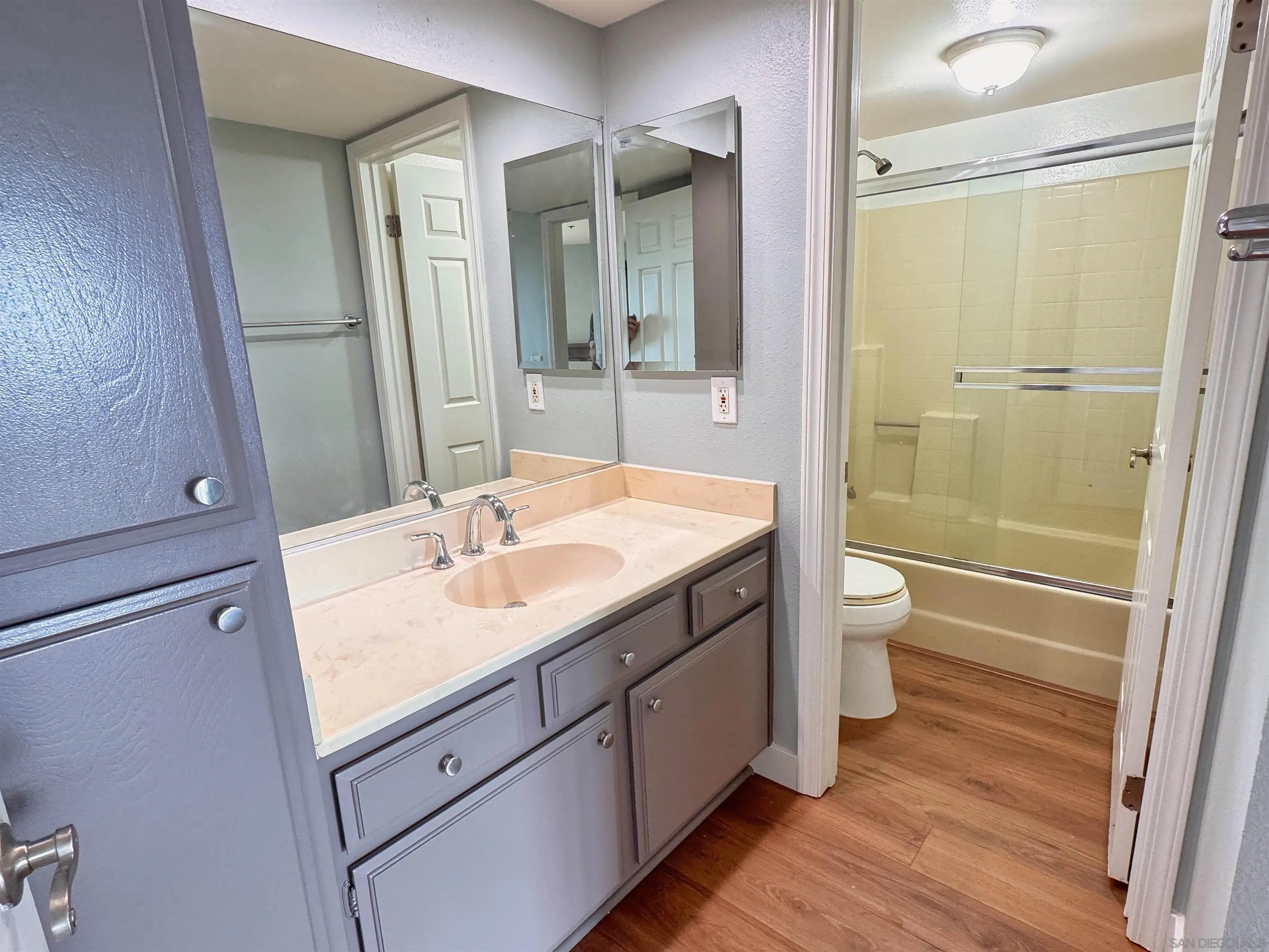 155 Mangano Circle Encinitas, CA 92024 - Photo 17 of 29 Gallery Image 17