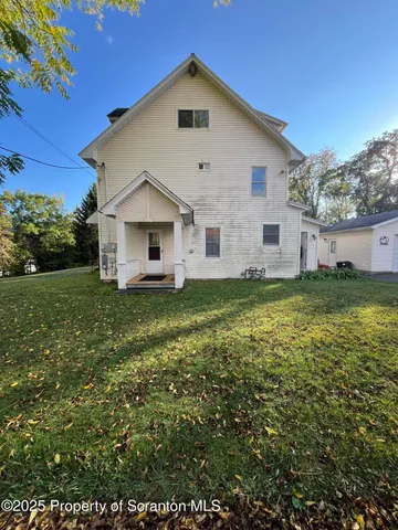 $1,100 | 314 Sunnyside Avenue, Unit A, Clarks Summit, PA 18411