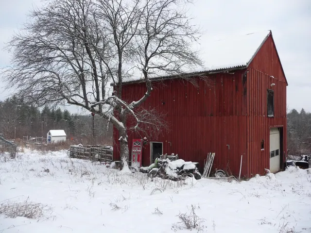 $260,000 | 433 N Road, Deering, NH 03244