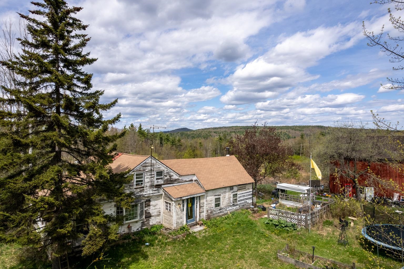 433 N Road Deering, NH 03244 - Photo 37 of 45