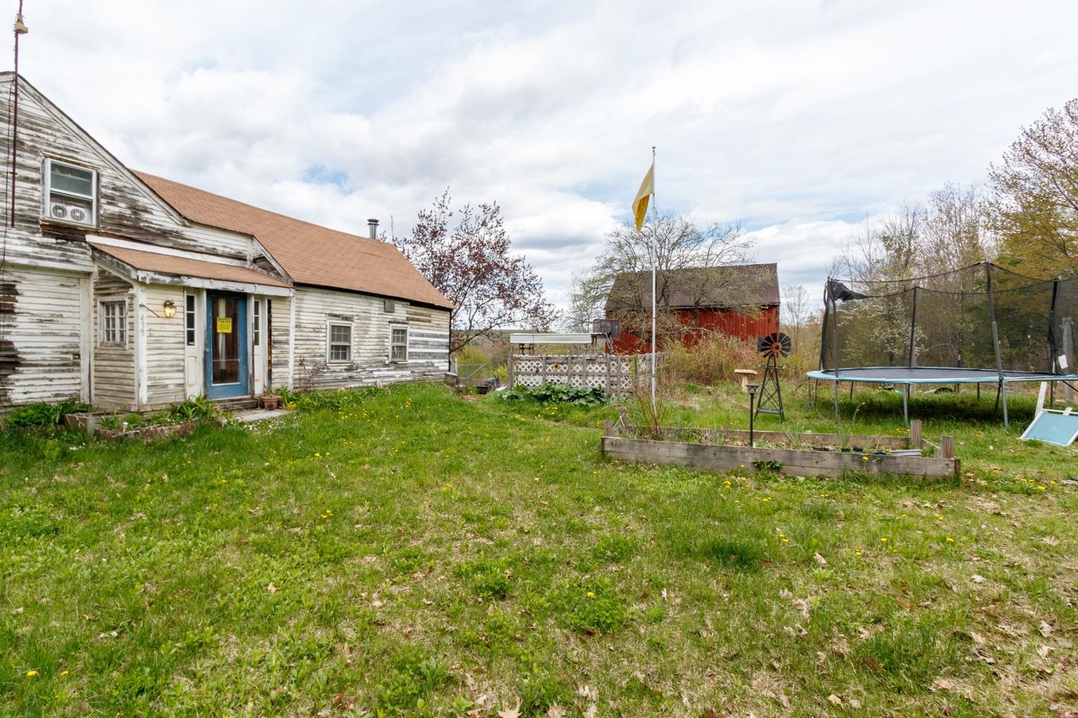433 N Road Deering, NH 03244 - Photo 6 of 45