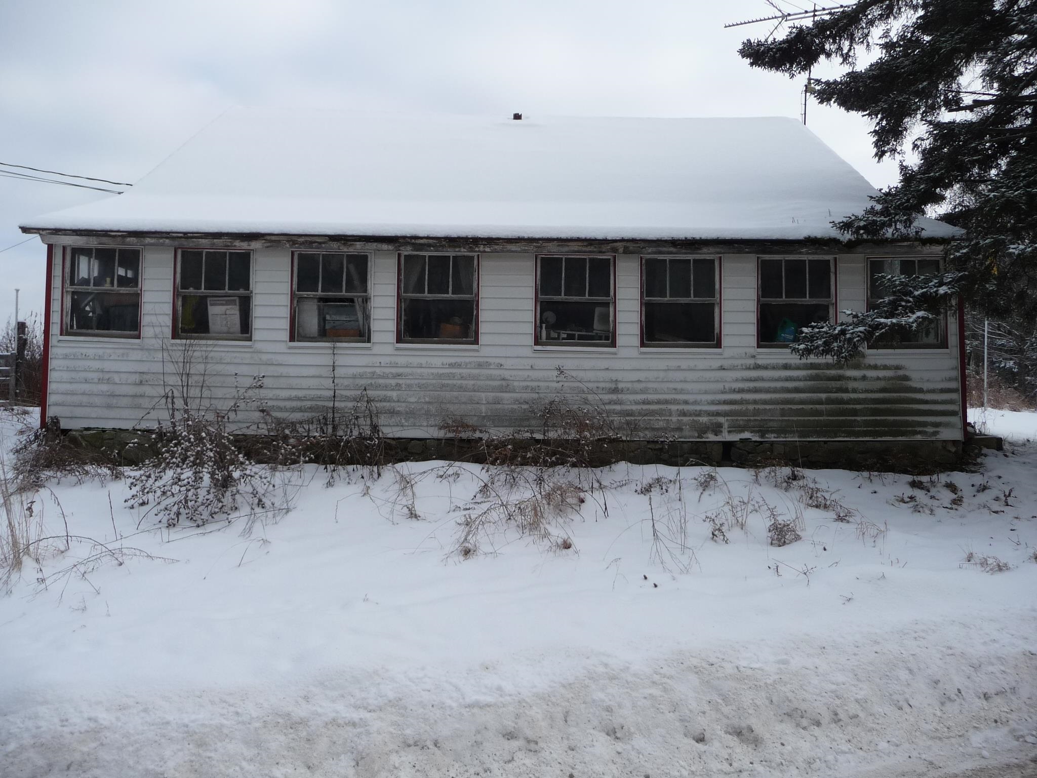 433 N Road Deering, NH 03244 - Photo 7 of 22