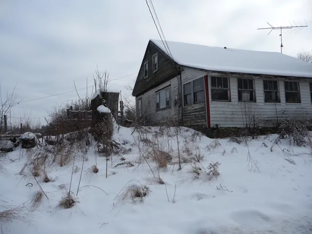 $260,000 | 433 N Road, Deering, NH 03244