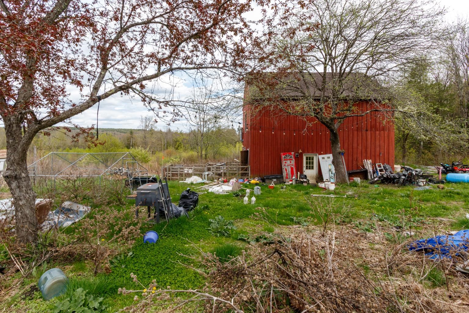 433 N Road Deering, NH 03244 - Photo 8 of 45