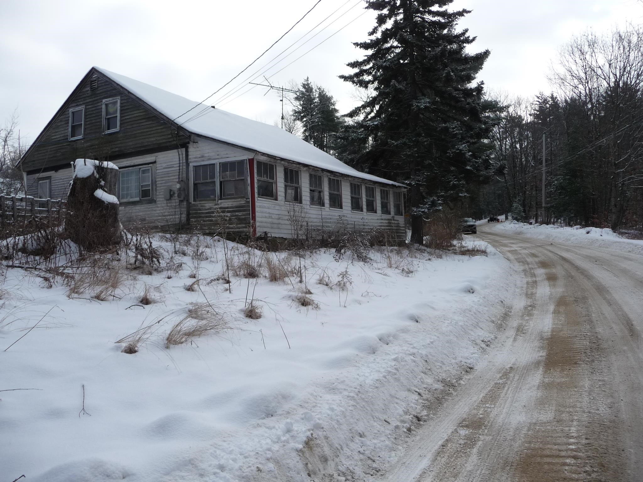 433 N Road Deering, NH 03244 - Photo 9 of 22