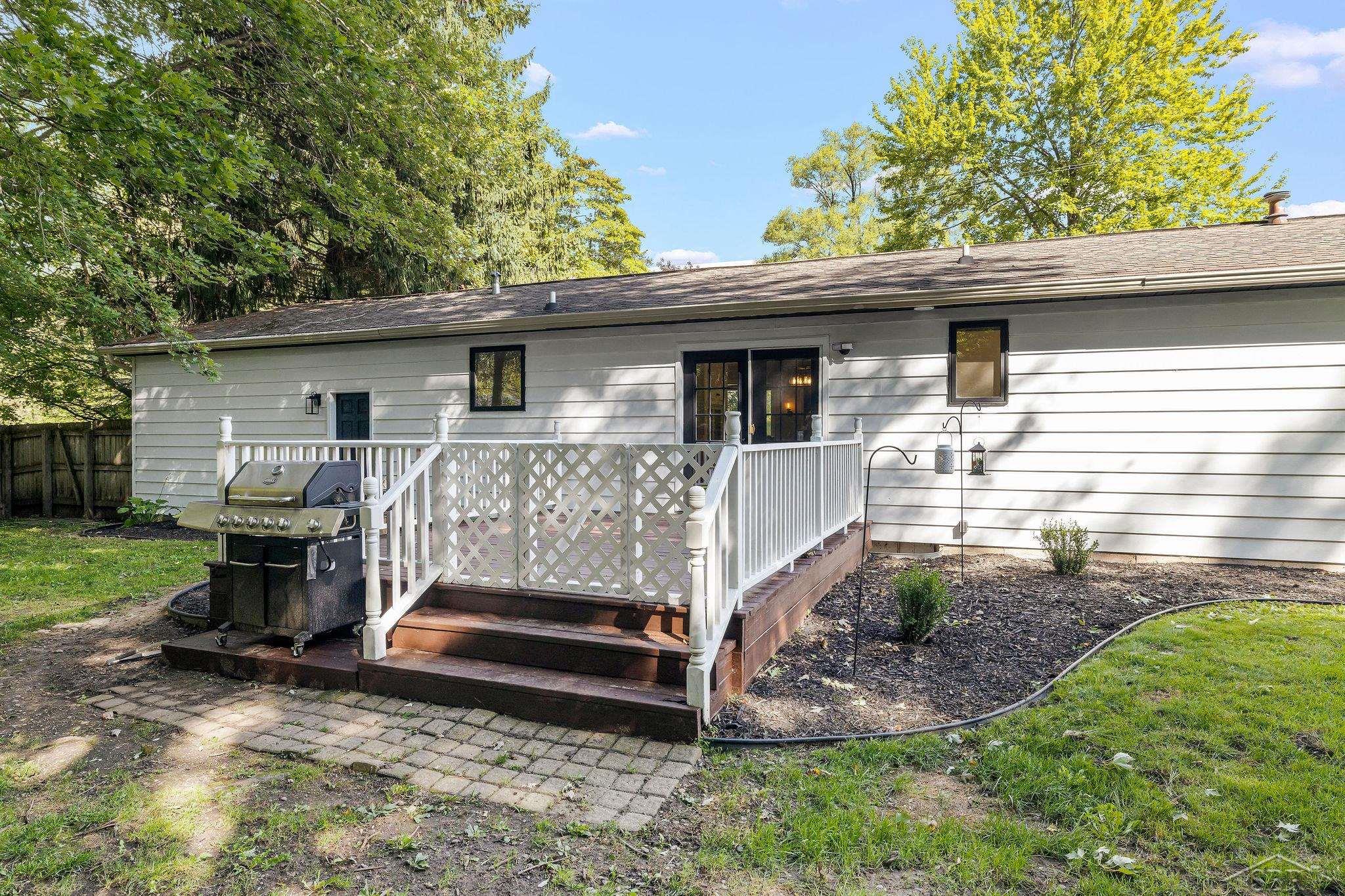 12701 Frost Road Hemlock, MI 48626 - Photo 10 of 37