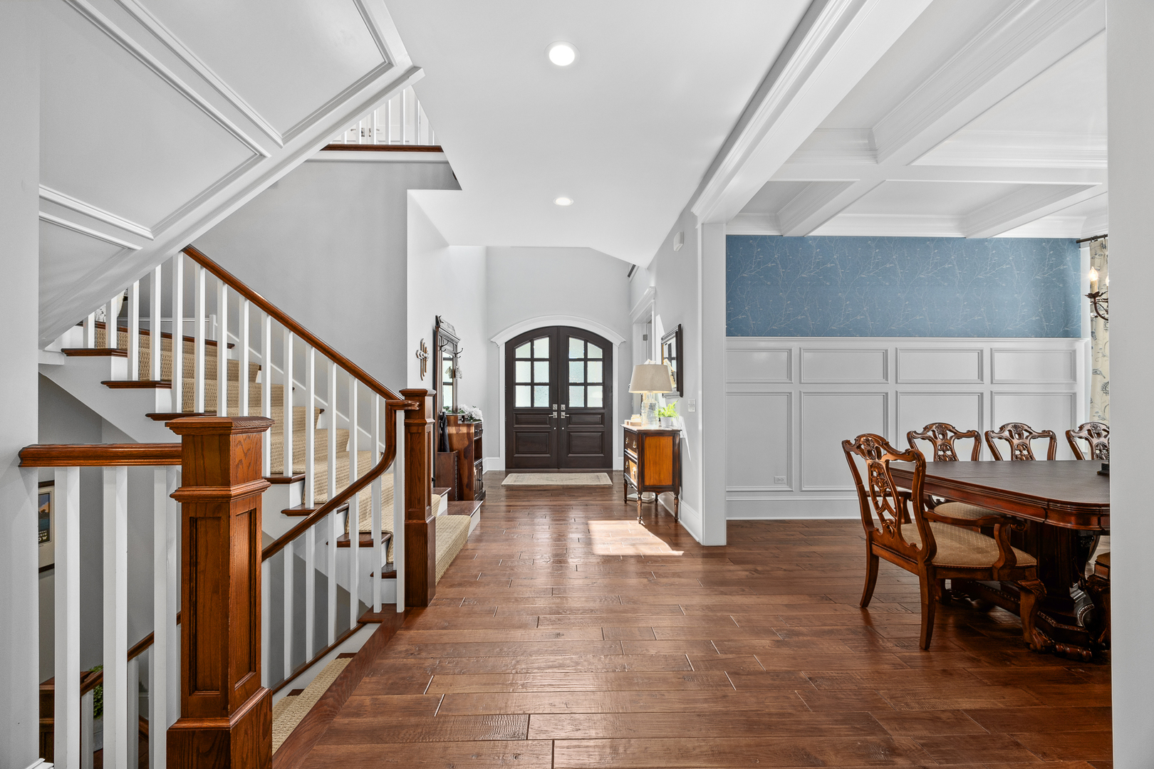 624 Wellner Road Naperville, IL 60540 - Photo 5 of 56 Gallery Image 5