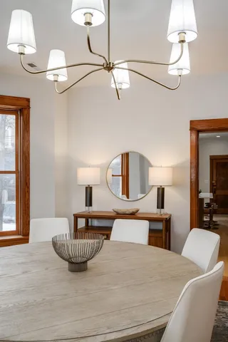 $4,300 | 1415 West George Street, Unit 2, Chicago, IL 60657