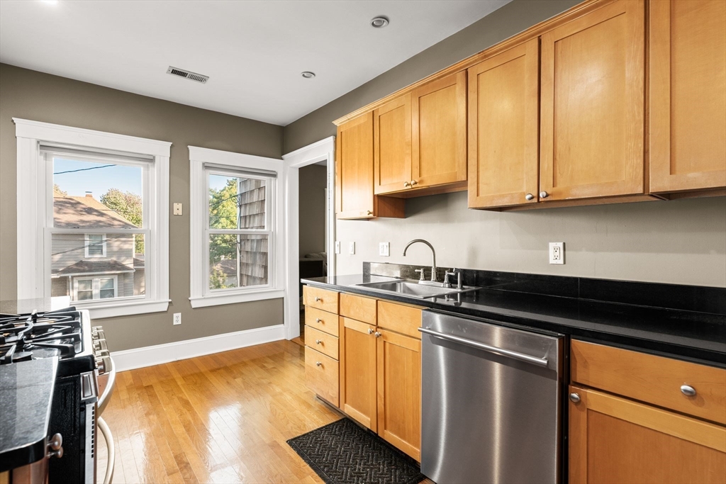 101 Beach Street, Unit 2 Quincy, MA 02170 - Photo 10 of 35