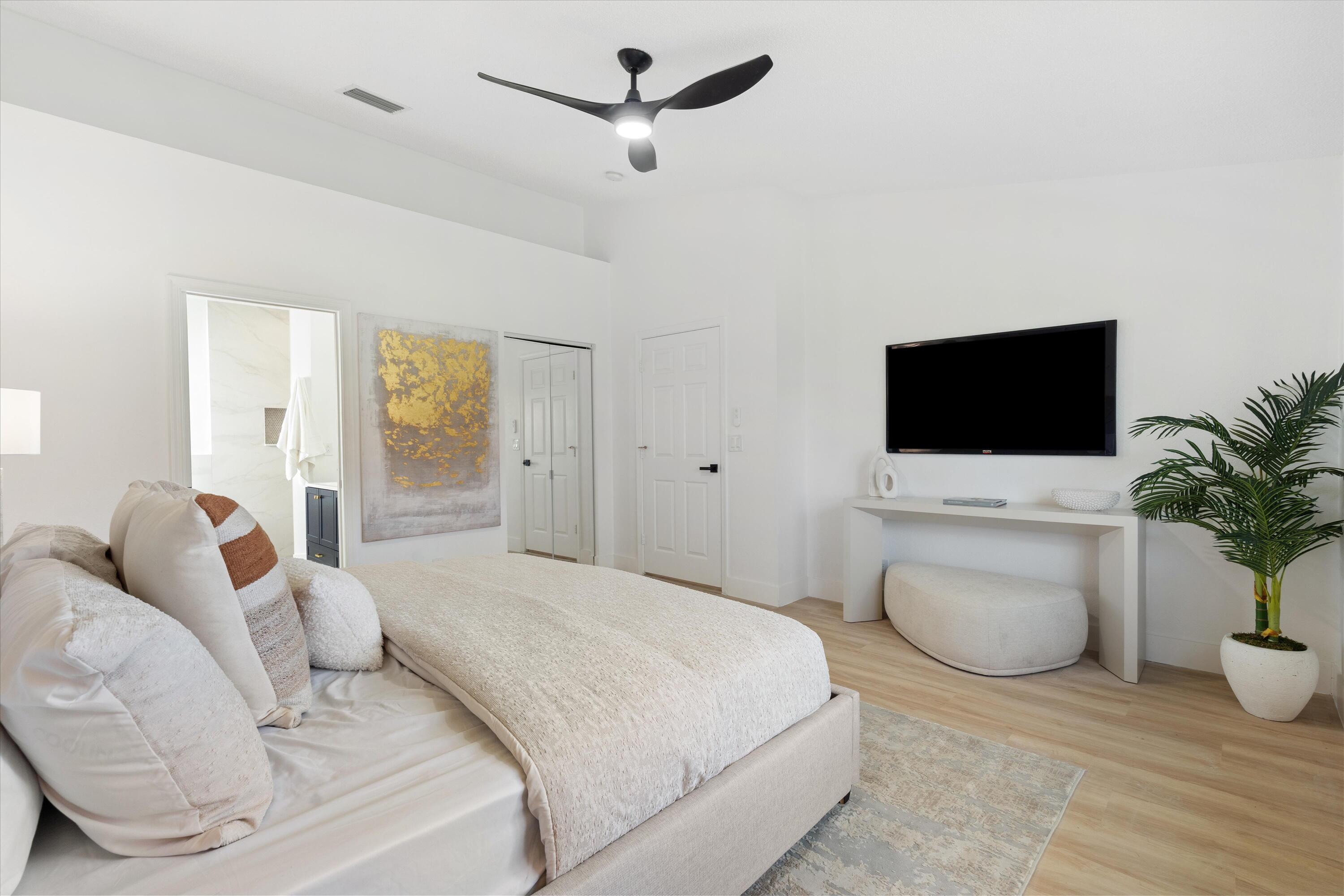 6092 Caladium Road Delray Beach, FL 33484 - Photo 15 of 59 Large Primary suite