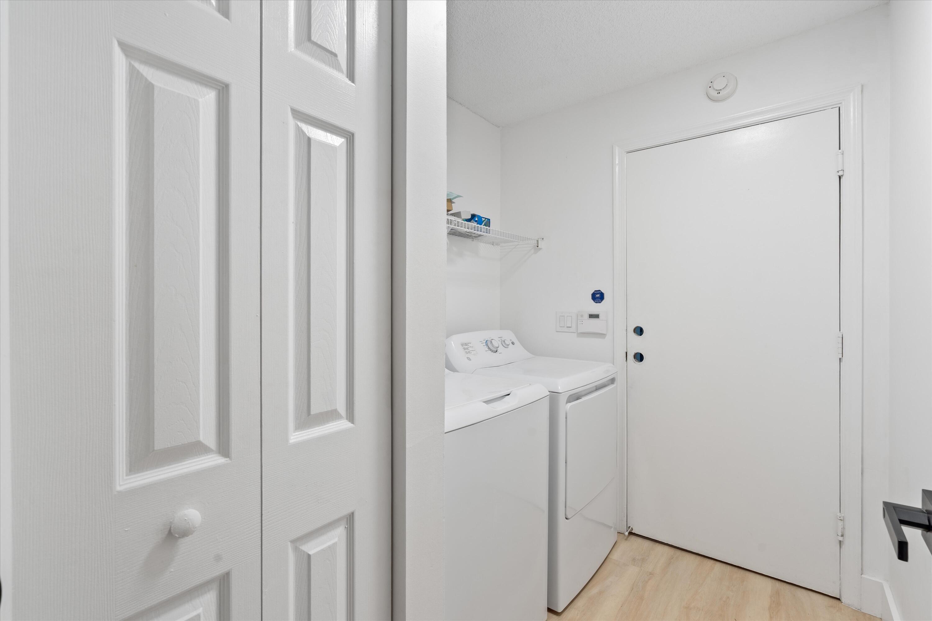 6092 Caladium Road Delray Beach, FL 33484 - Photo 23 of 59 Laundry room