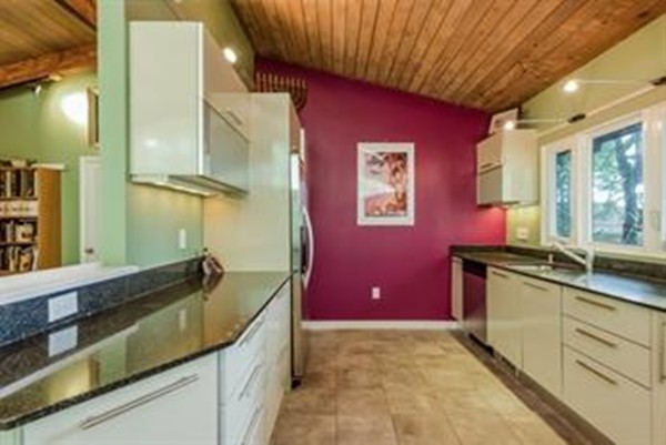 11 Partridge Road Lexington, MA 02420 - Photo 9 of 23 Gallery Image 9