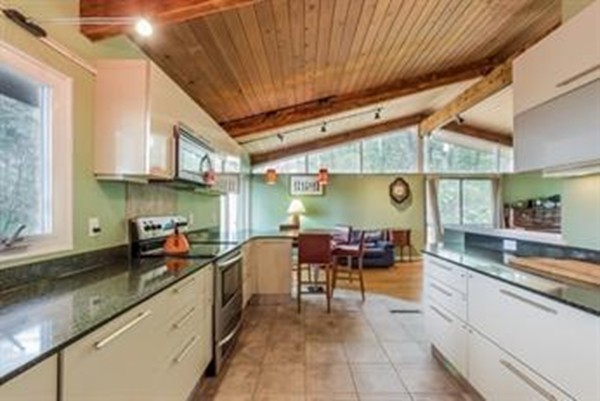 11 Partridge Road Lexington, MA 02420 - Photo 10 of 23 Gallery Image 10