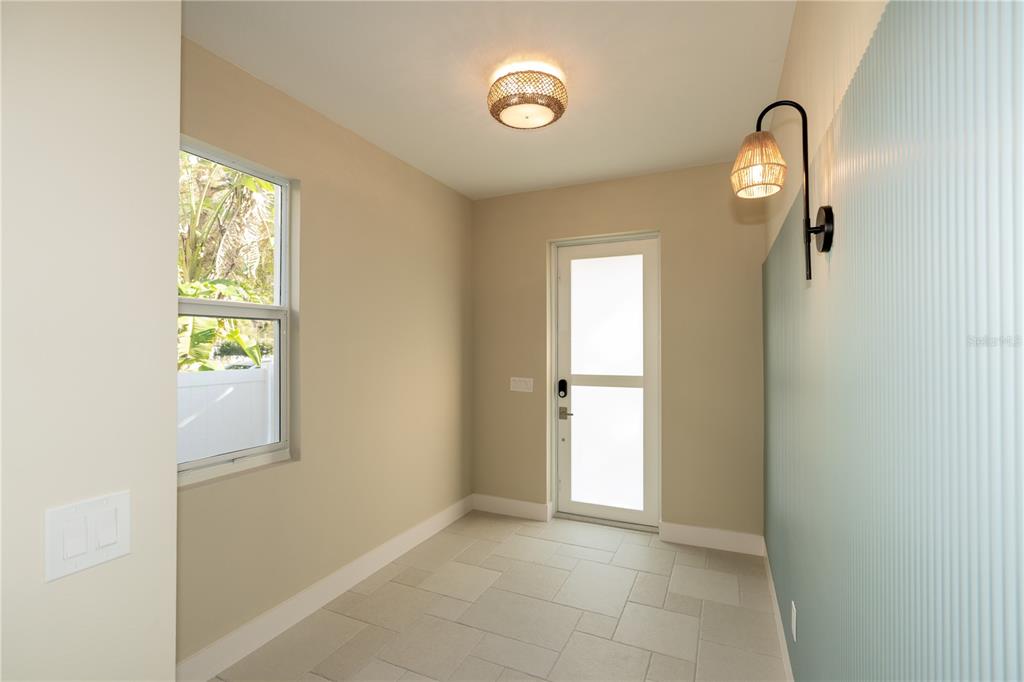 7617 Amherst Street Tampa, FL 33625 - Photo 8 of 46