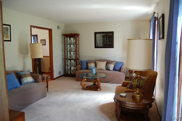 466 Nolf Road Nazareth, PA 18064 - Photo 8 of 27 a living room with furniture and a couch