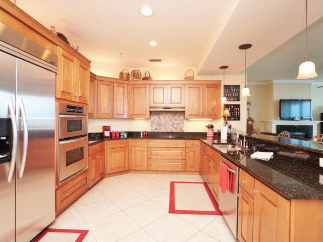 28250 Canal Road, Unit 604 Orange Beach, AL 36561 - Photo 5 of 33 Kitchen