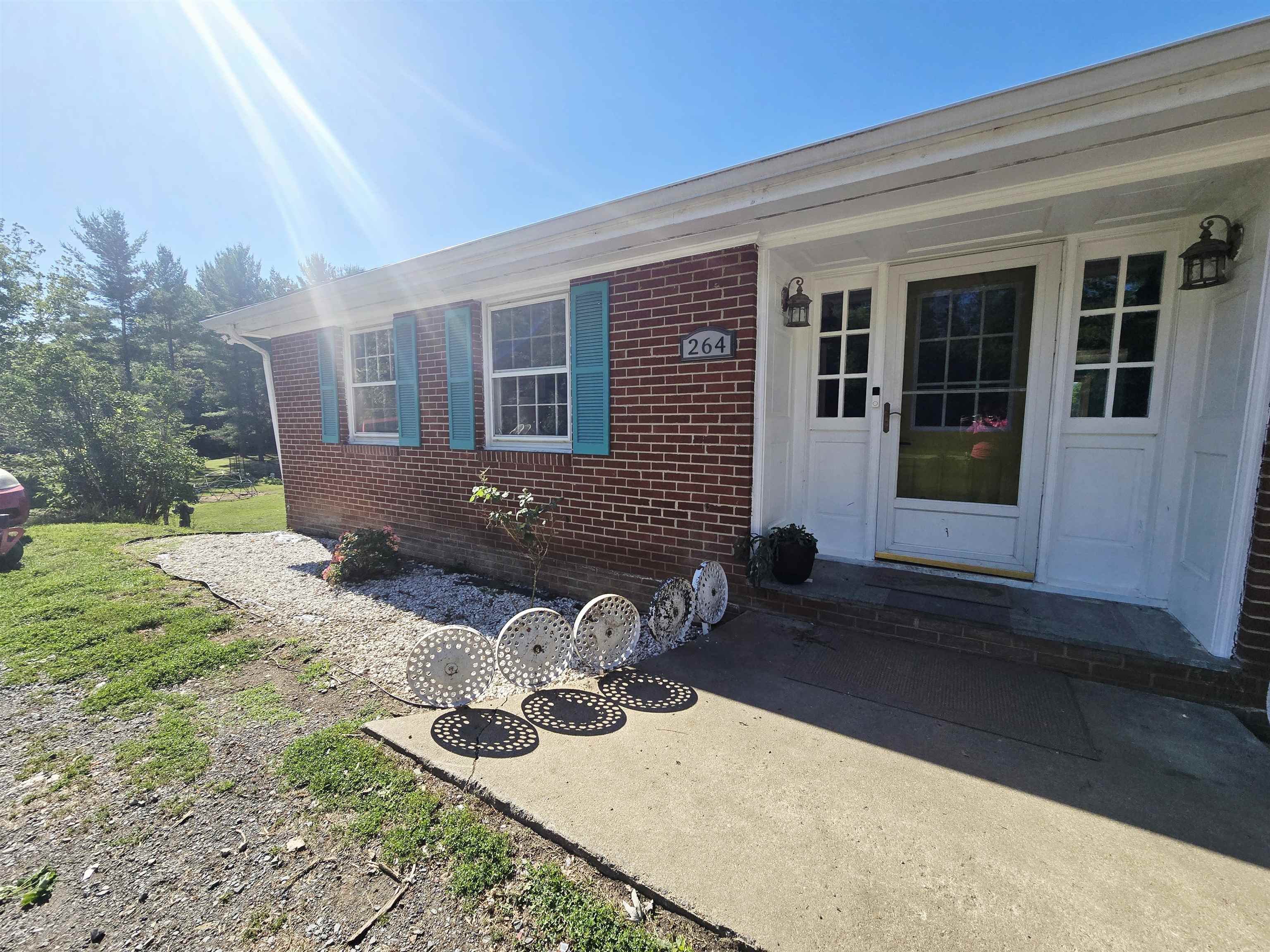 264 Mt Torrey Road Lyndhurst, VA 22952 - Photo 7 of 34