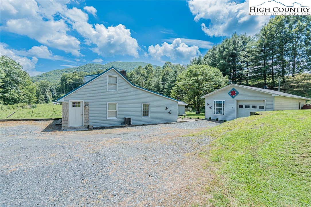 1047 Buffalo Road West Jefferson, NC 28694 - Photo 1 of 39 Gallery Image 1