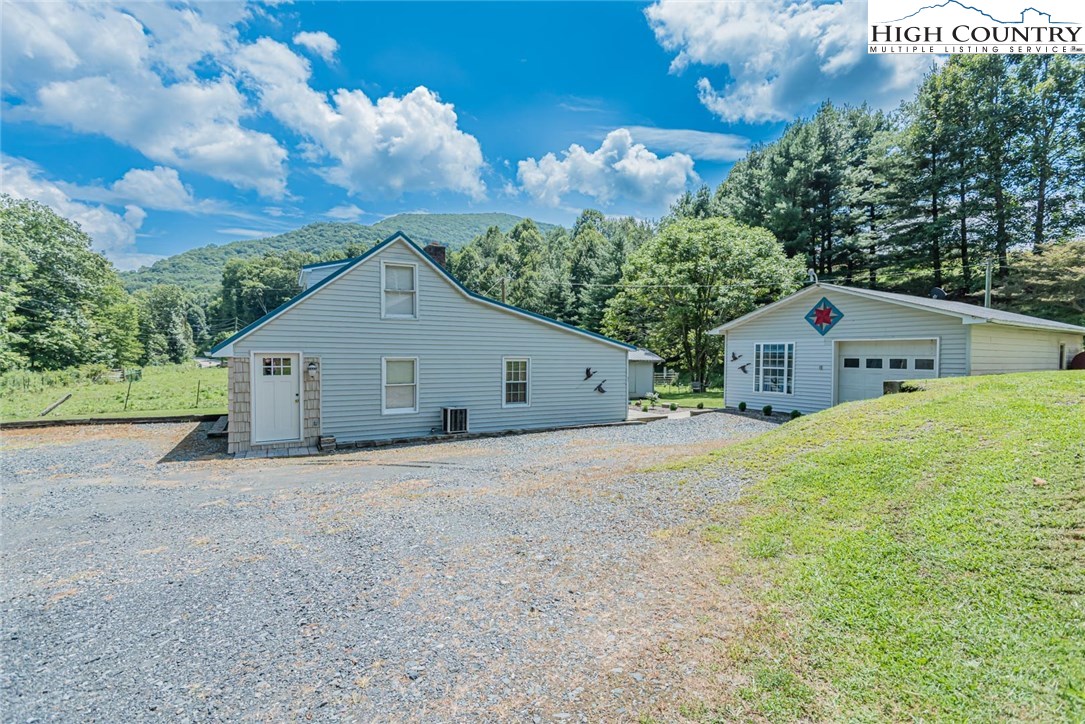 1047 Buffalo Road West Jefferson, NC 28694 - Photo 20 of 39 Gallery Image 20