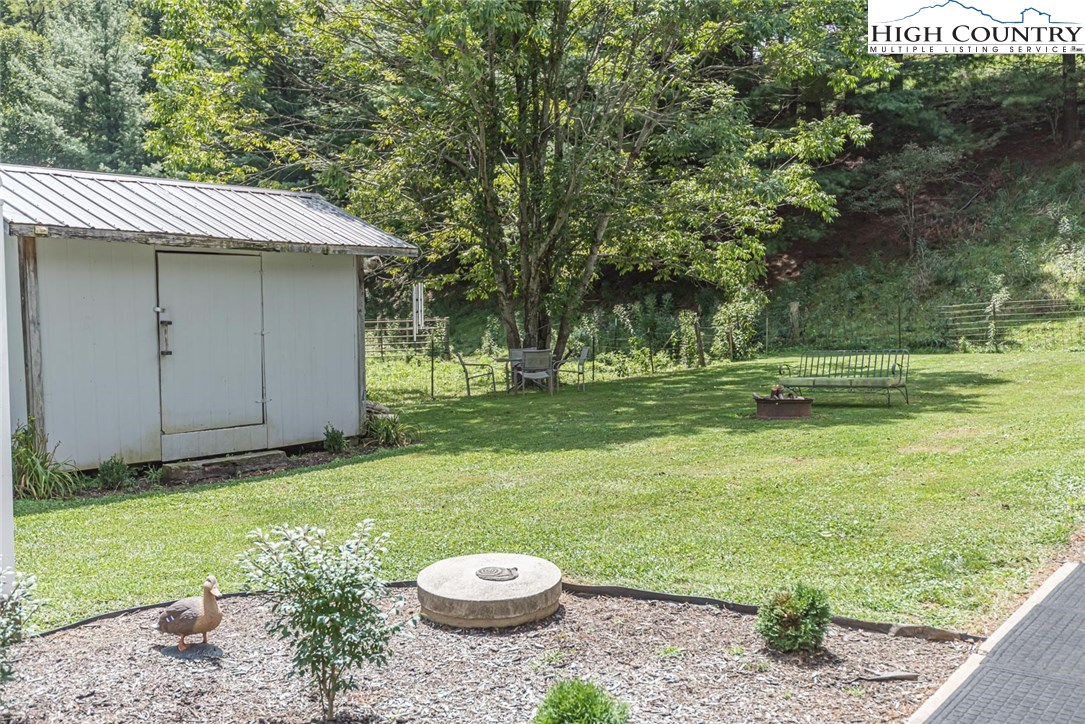 1047 Buffalo Road West Jefferson, NC 28694 - Photo 28 of 39 Gallery Image 28
